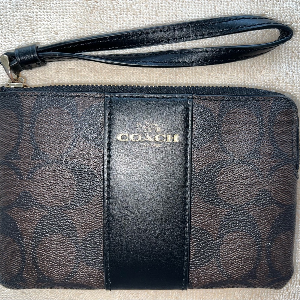 Coach Corner Zip Mini Wristlet - B2178-F58035